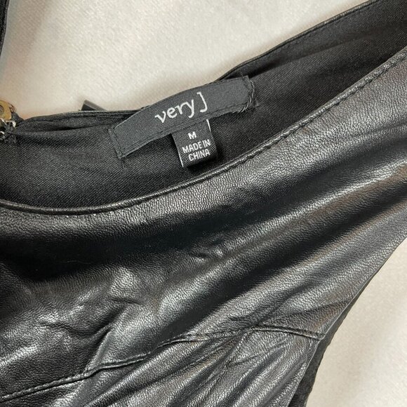 Very J Women Faux Leather Asymmetrical Sleeveless Dress Size M - Picture 3 of 8